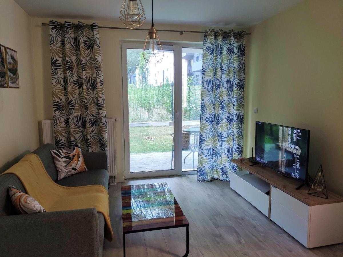 Przytulny apartament z ogródkiem Cracovia Exterior foto